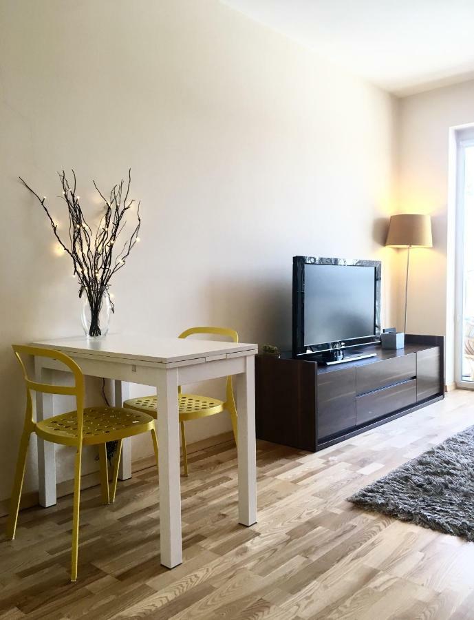 Butas Clicktheflat Artistic Estate *